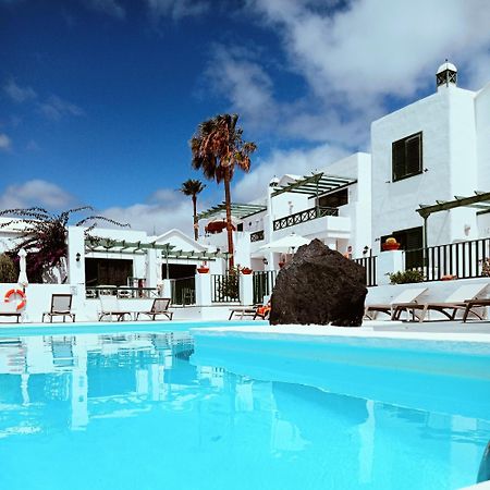 Apartamentos Las Acacias 푸에르토 델 카르멘 외부 사진