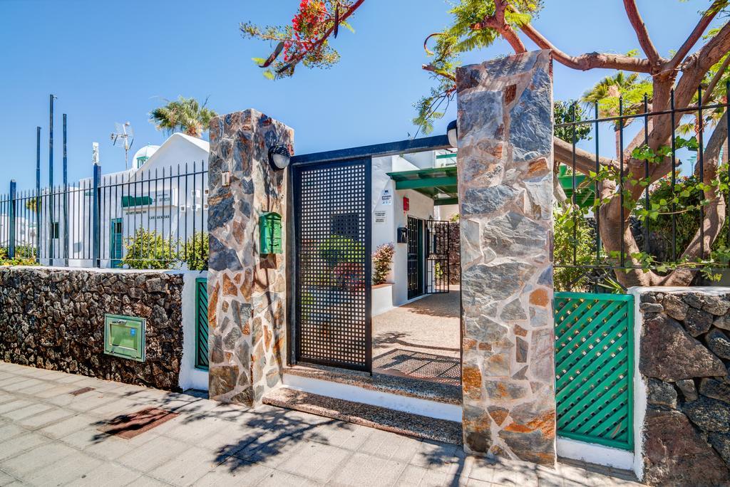 Apartamentos Las Acacias 푸에르토 델 카르멘 외부 사진