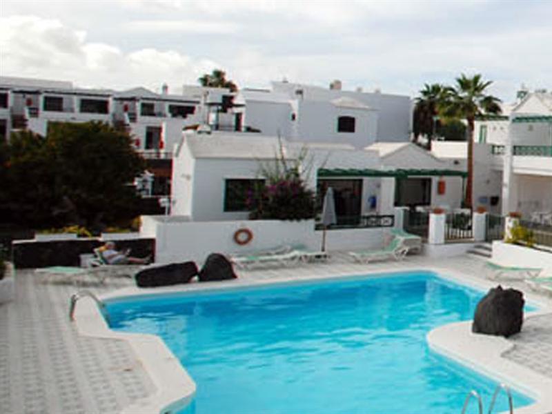 Apartamentos Las Acacias 푸에르토 델 카르멘 외부 사진