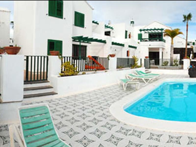 Apartamentos Las Acacias 푸에르토 델 카르멘 외부 사진