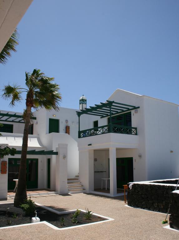 Apartamentos Las Acacias 푸에르토 델 카르멘 외부 사진
